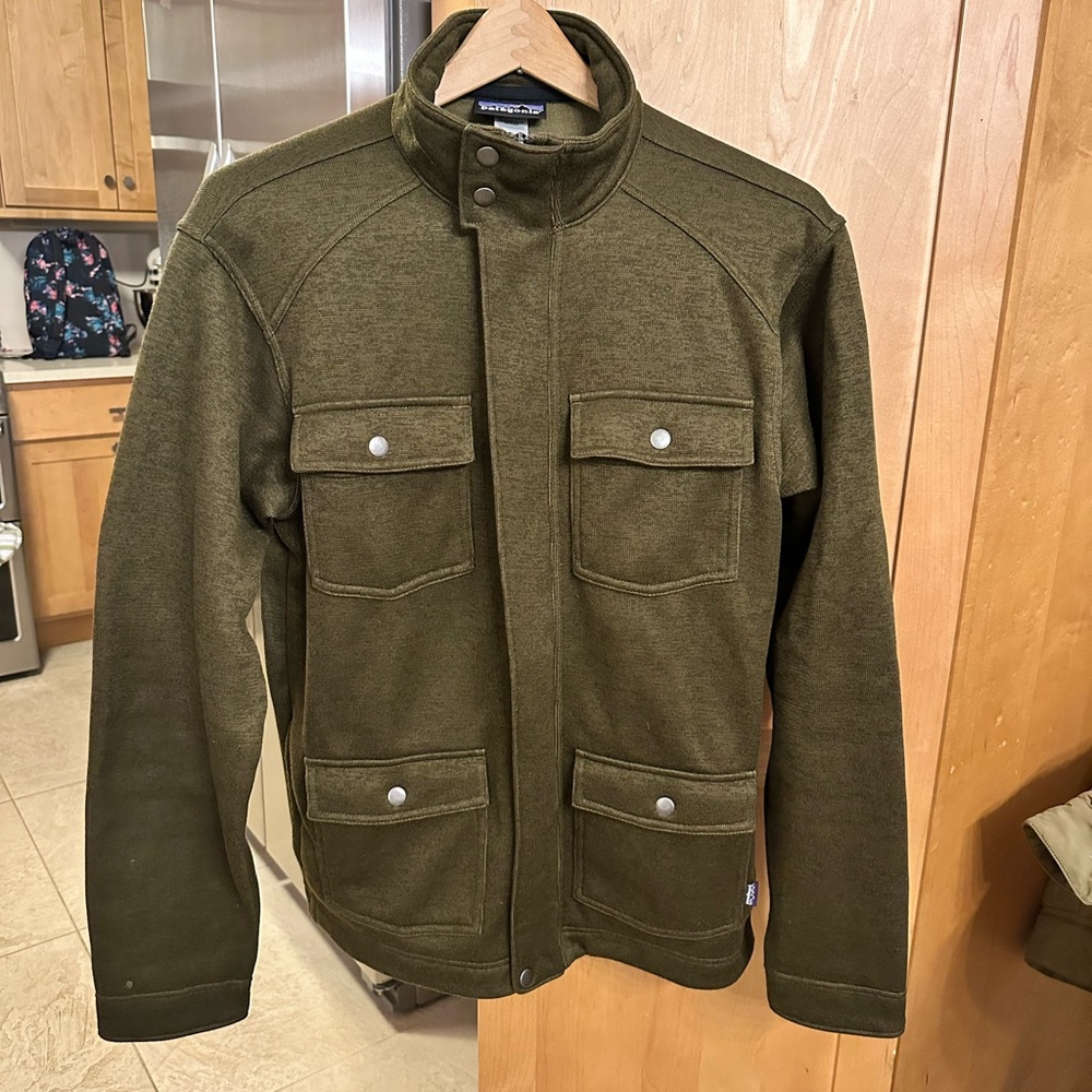 Patagonia Men’s Green Sweater Jacket